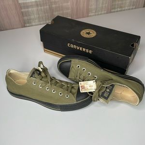 Converse All Star Chuck Taylor’s - Army Green & Black - Men’s size 8